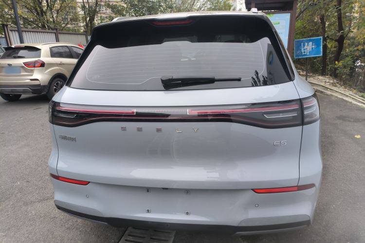 Used  E5 2024 530 km Exploration+ Version
