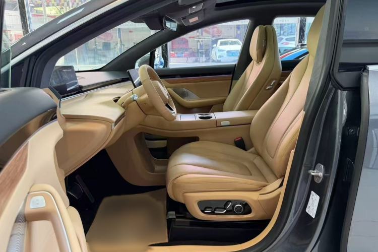 Used Hima Luxeed R7 2024 All-Electric 736 km Ultra