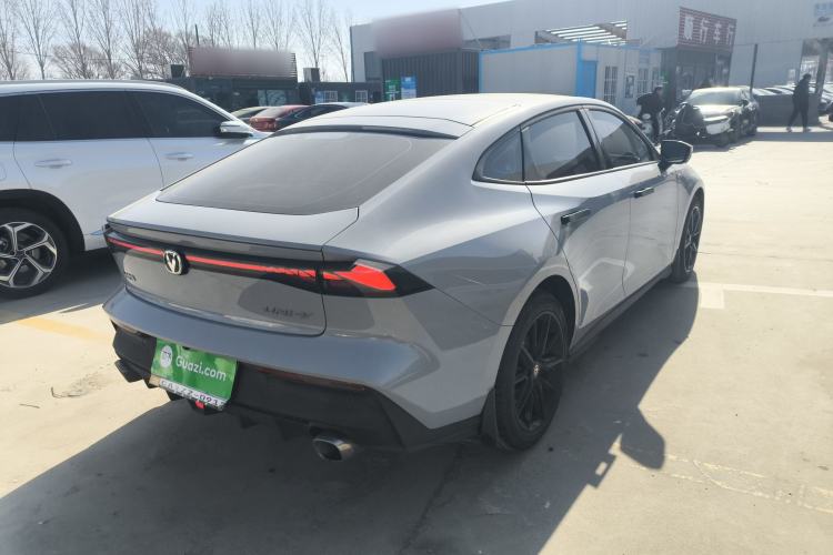 Used Changan UNI-V 2022 1.5T Prestige Version
