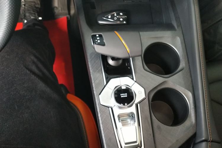 Used Changan UNI-V 2023 1.5T Smart Navigation Version
