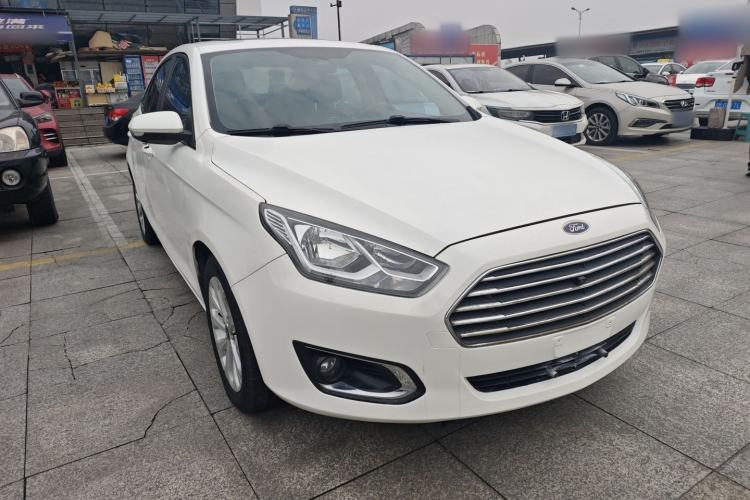 Used Ford Escort 2015 1.5L Automatic Fashion Model