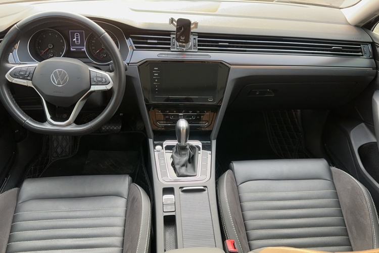 Used Volkswagen Magotan 2020 280TSI DSG Leading Edition
