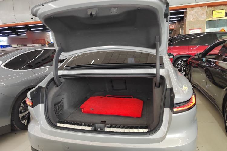 Used Nio ET7 2023 100kWh Signature Edition
