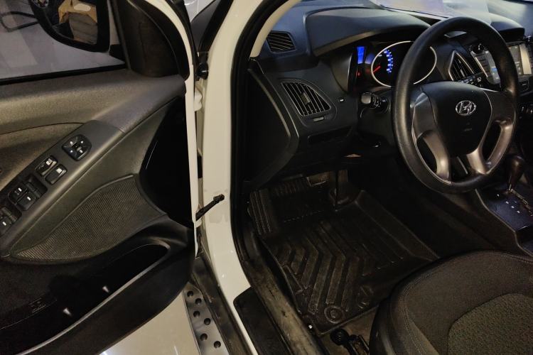 Used Hyundai ix35 2015 2.0L Automatic 2WD Comfort Edition China IV Standard