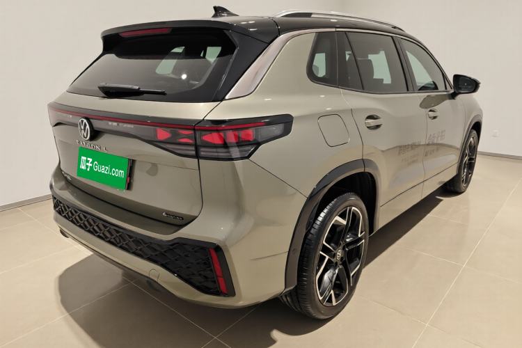 Used Volkswagen Tayron 2025 Tiguan L 380TSI 4Motion Luxury Easy Package
