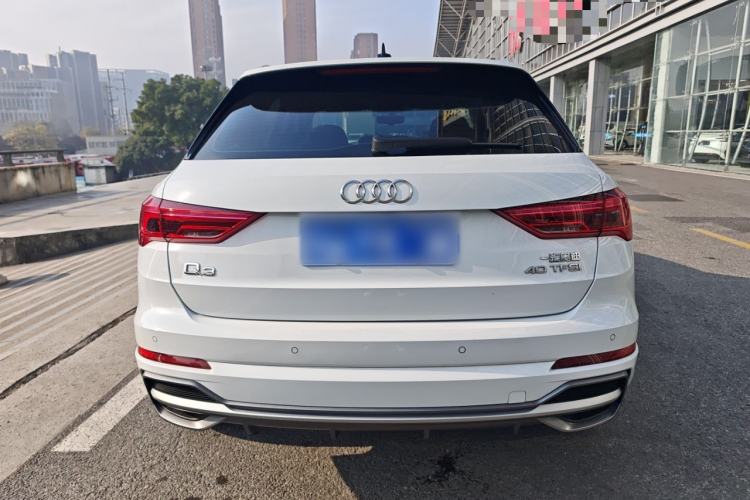 Used Audi Q3 2021 40 TFSI Fashion Dynamic Model
