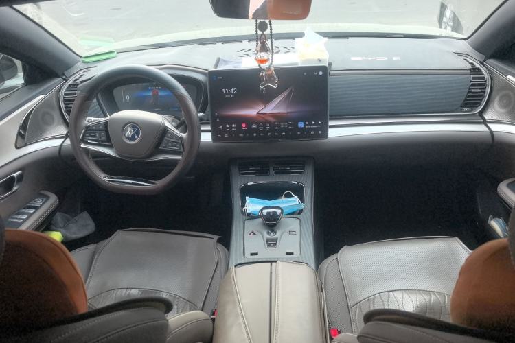 Used BYD Han 2024 DM-i Glory Edition 121KM Elite Model
