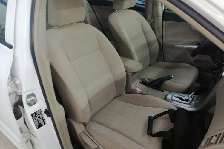 Used Toyota Corolla 2013 Special Edition 1.6L Automatic Cool GL Model
