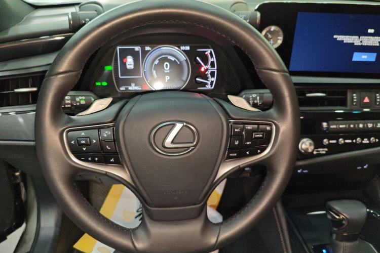 Used Lexus ES 2022 300h Excellence Edition
