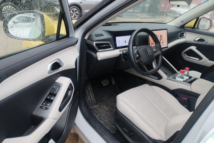 Used BYD Yuan UP 2025 Intelligent Driving Version 401 km Beyond-Range Edition
