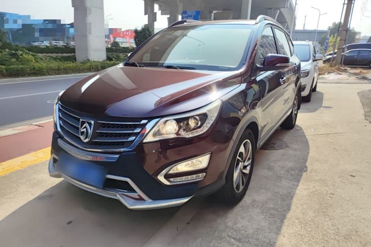 Used Baojun 560 2015 1.8L manual luxury version