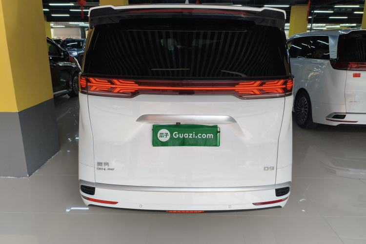 Used Denza D9 2022 DM-i 970 Four-Wheel Drive Flagship Model
