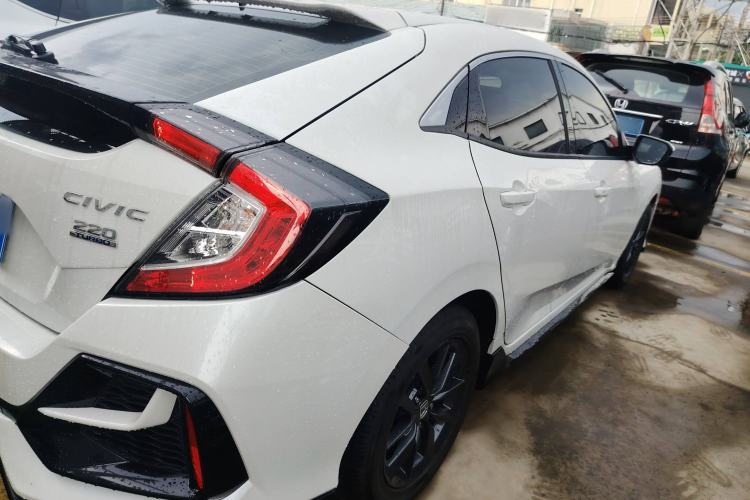 Used Honda Civic 2021 HATCHBACK 220TURBO CVT New Trendsetter
