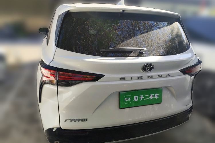 Used Toyota Sienna 2024 2.5L Hybrid Prestige Deluxe Edition
