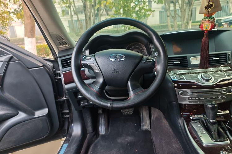 Used Infiniti Q70 2013 Q70L 2.5L Elegance Edition