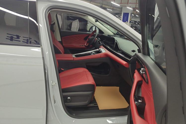 Used  Stellar 2023 400T Two-Wheel Drive Comfort Edition
