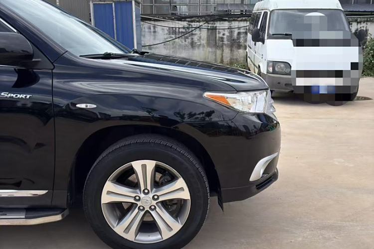 Used Toyota Highlander 2012 2.7L Two-Wheel Drive 7-Seater Luxury Edition
