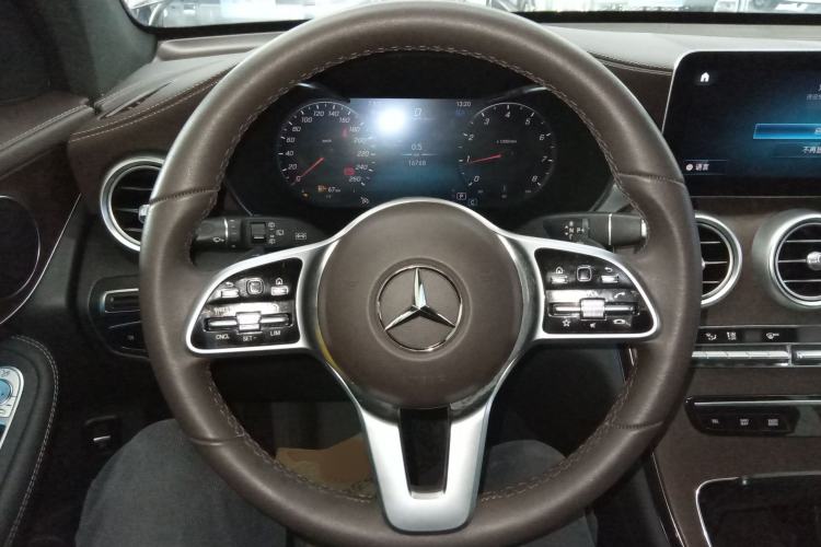 Used Mercedes-Benz GLC 2022 Second Facelift GLC 260 L 4MATIC Luxury Edition
