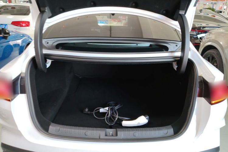 Used BYD Qin L 2025 DM-i Smart Drive 80KM Leading Model
