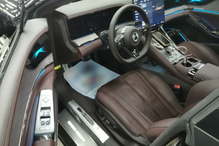 Used Denza Z9GT 2024 1100 Four-Wheel Drive Ultra Version
