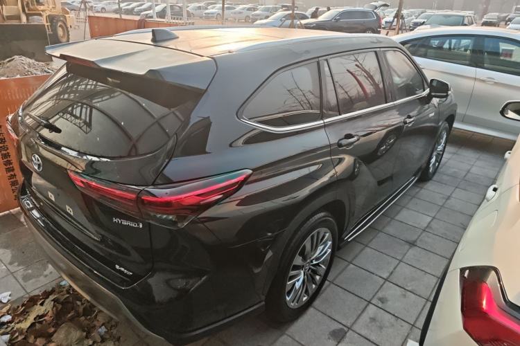 Used Toyota Highlander 2023 2.5L Smart Electric Hybrid Dual-Engine Four-Wheel Drive Prestige Version – 7 Seats
