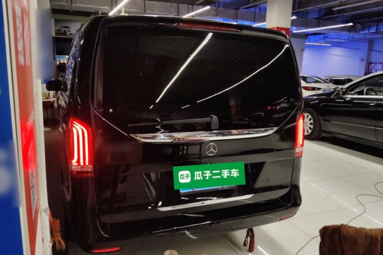 Used Mercedes-Benz V-Class 2020 V 260 Avantgarde Edition