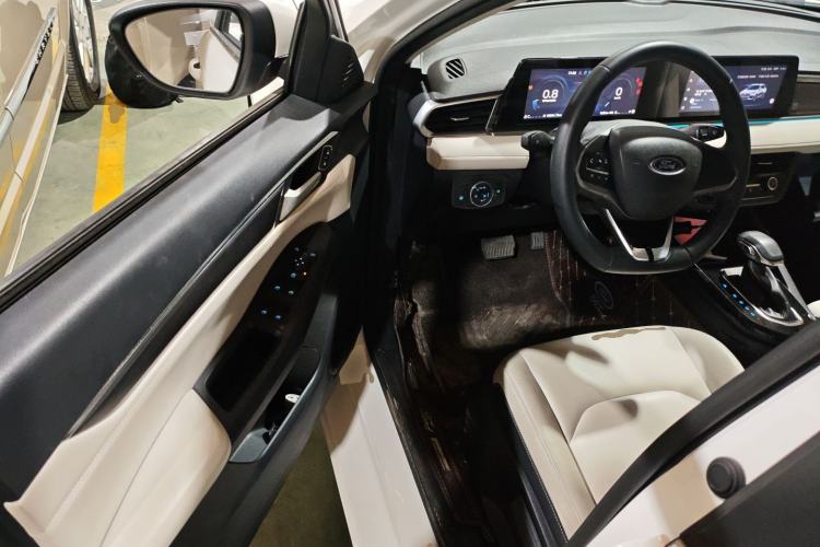 Used Ford Escort 2021 1.5L Automatic Diamond Edition
