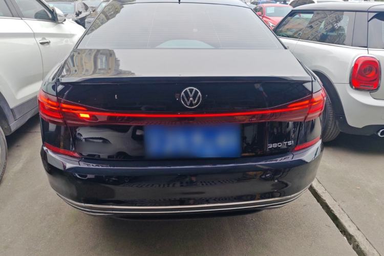 Used Volkswagen Passat 2024 380TSI Starry Dragon Edition
