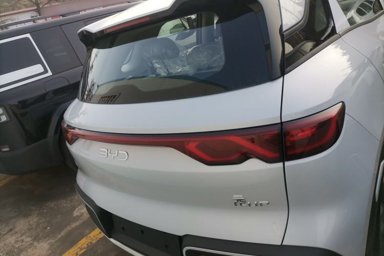 Used BYD Yuan UP 2025 Intelligent Driving Version 401 KM Dynamic Edition
