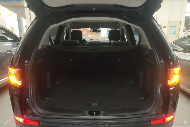 Used Land Rover Discovery Sport 2018 240 PS SE Version
