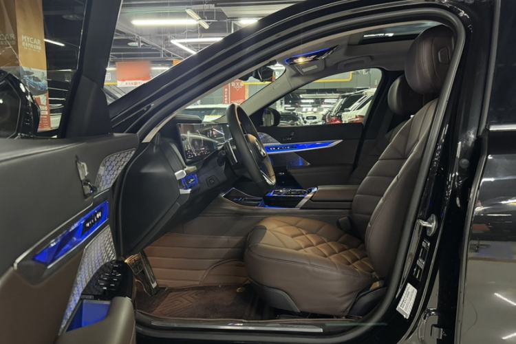 Used BMW 7 Series 2023 735Li M Sport Package
