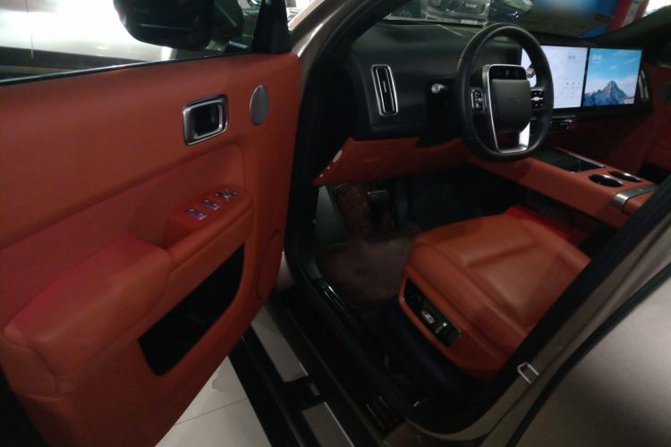 Used Li Auto L8 2023 Max model
