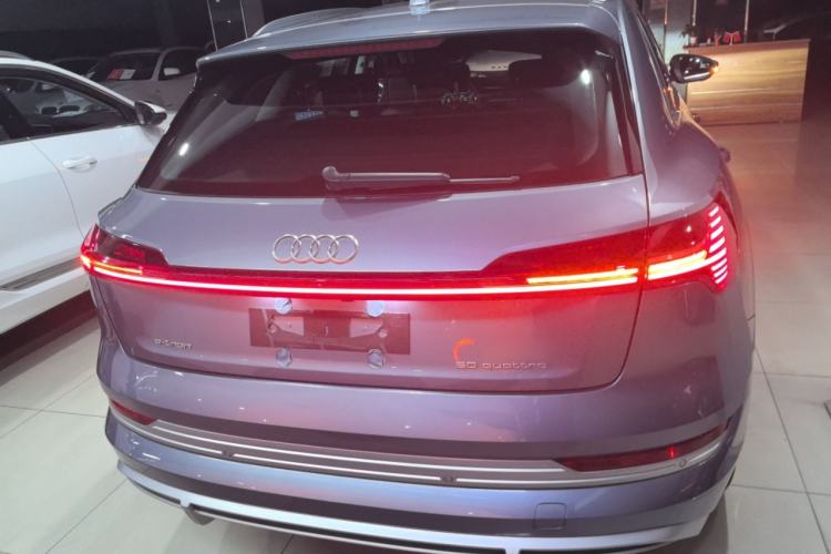 Used Audi e-tron 2021 50 quattro Luxury Edition
