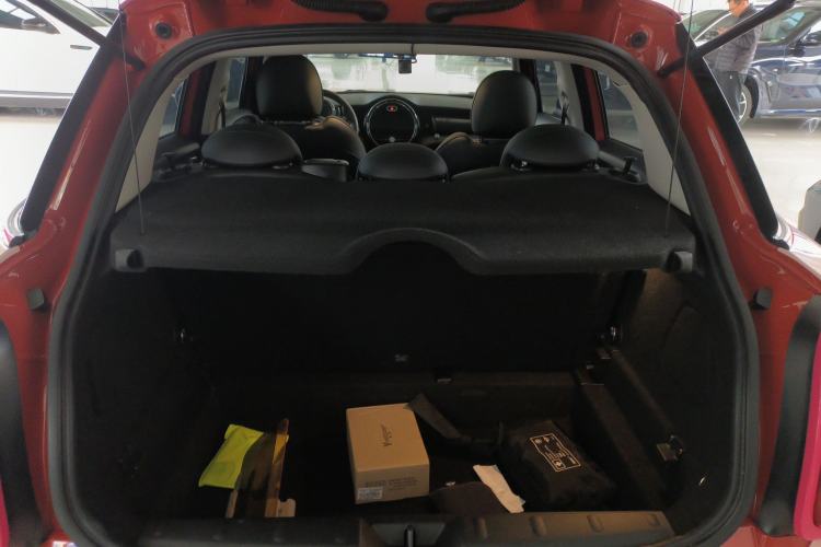 Used MINI MINI 2019 2.0T COOPER S Classic Edition Five-Door Model
