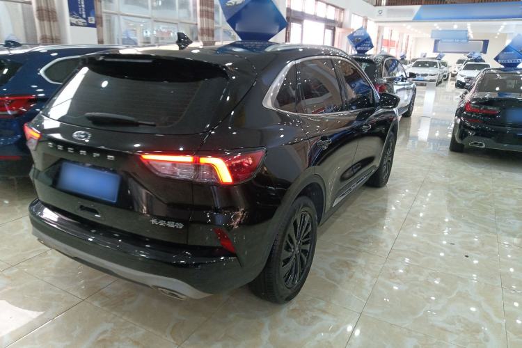 Used Ford Escape 2024 EcoBoost 245 Two-Wheel-Drive Titanium Edition