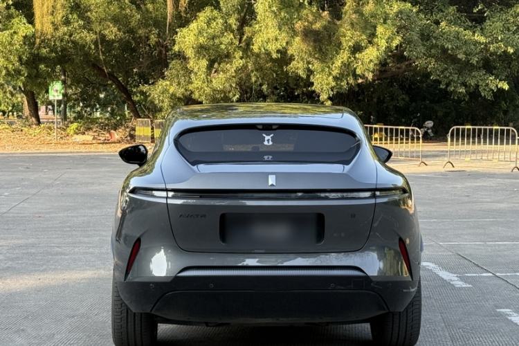 Used  11 2022 Long-Range Dual-Motor Luxury Edition 4 Seats
