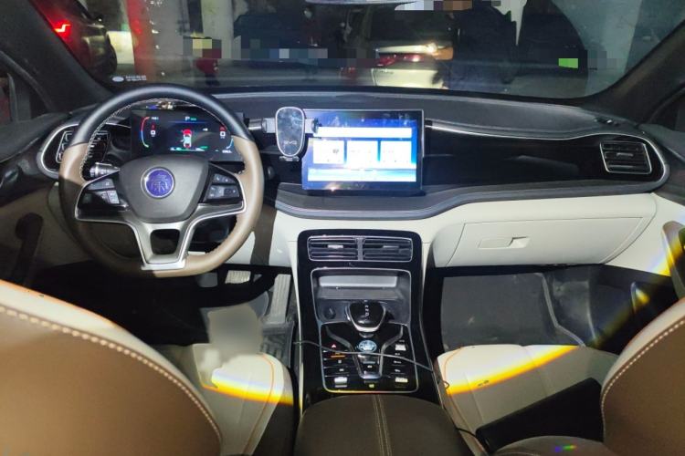 Used BYD Qin PLUS 2024 Honor Edition EV 420KM Leading Model
