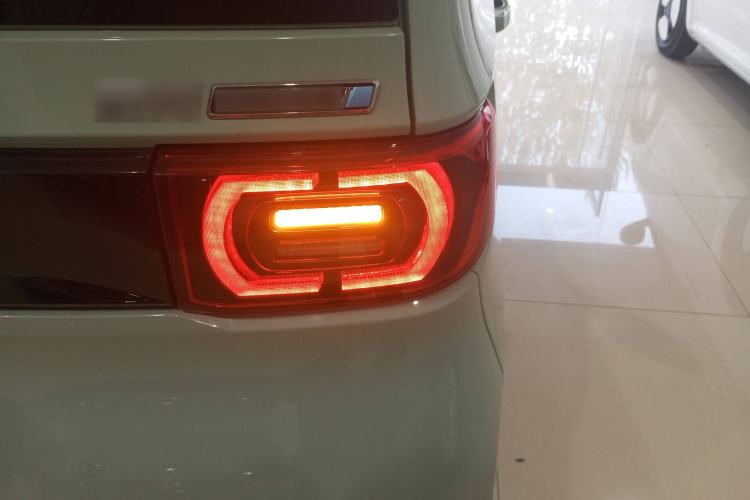 Used Wuling Hongguang MINIEV 2021 Macaron Fashion Model Lithium Iron Phosphate
