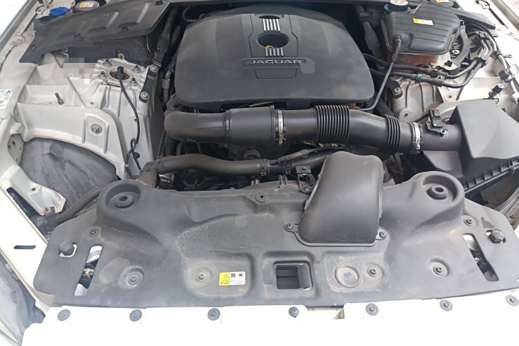 Used Jaguar XJ 2016 XJL 2.0T Two-Wheel-Drive Elegant Business Edition
