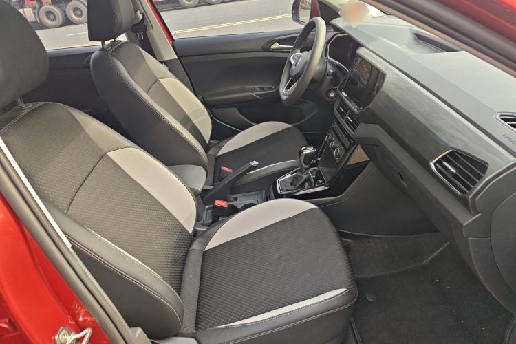 Used Volkswagen Tacqua 2020 1.5L Automatic Yue
