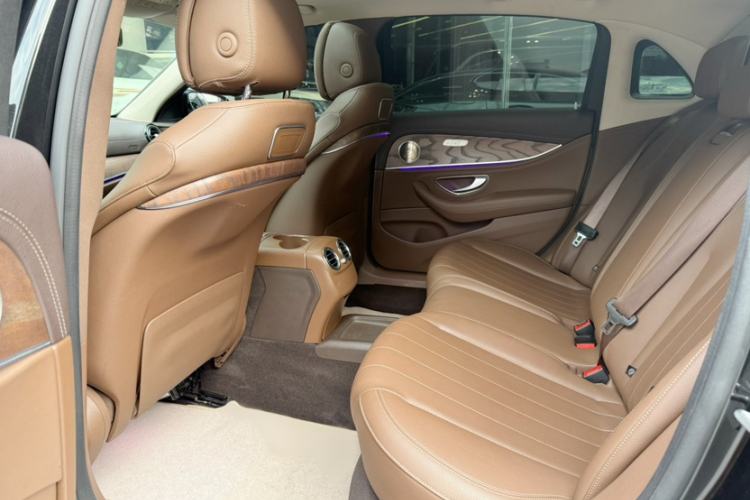 Used Mercedes-Benz E-Class 2016 E 200 L
