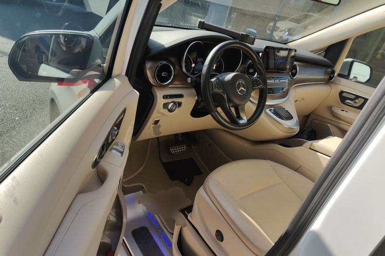 Used Mercedes-Benz V-Class 2020 V 260 L Long-wheelbase Luxury Edition
