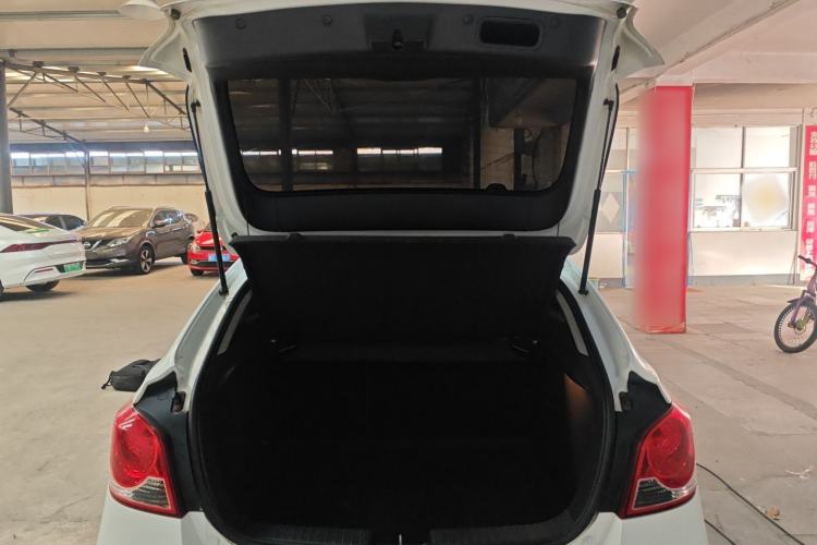 Used Chevrolet Cruze 2013 Hatchback 1.6L Automatic Luxury Model
