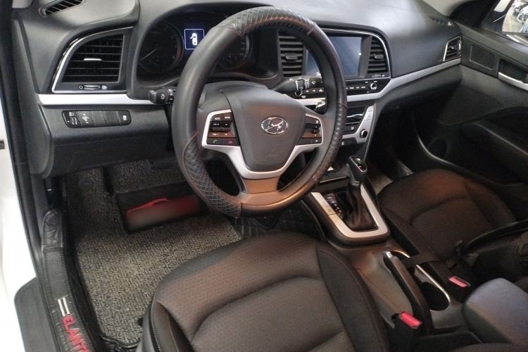 Used Hyundai Elantra 2016 1.6L Automatic ZhiXuan – Elite Version
