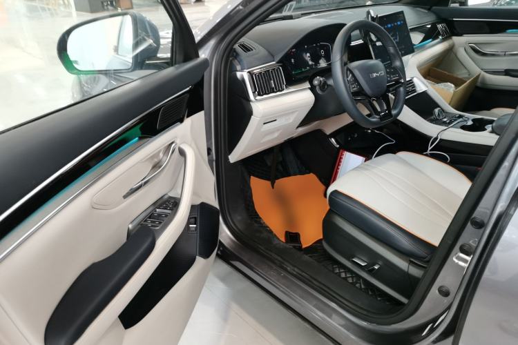 Used BYD Song PLUS New Energy 2024 HONOR Edition DM-i 110km Flagship Model
