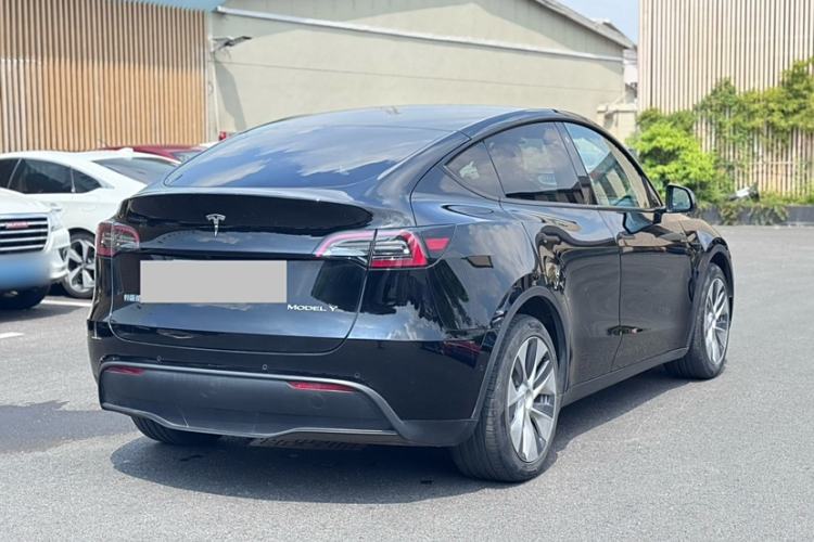 Used Tesla Model Y 2021 Long-Range All-Wheel-Drive Version
