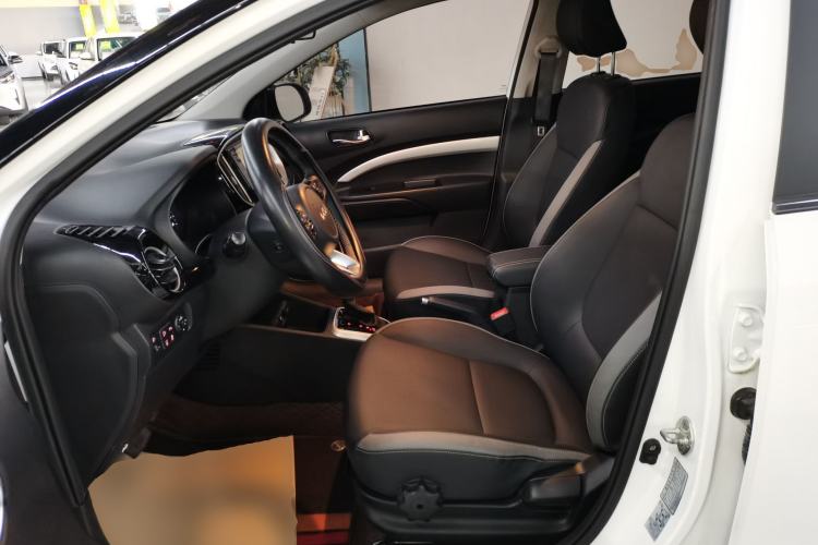 Used Kia kx1 Stonic 2021 1.4L CVT Sunroof Model
