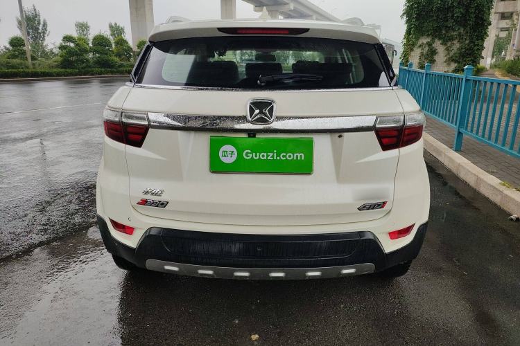 Used JMC Yusheng S330 2016 1.5L GTDi Automatic Two-Wheel Drive Fashion Edition
