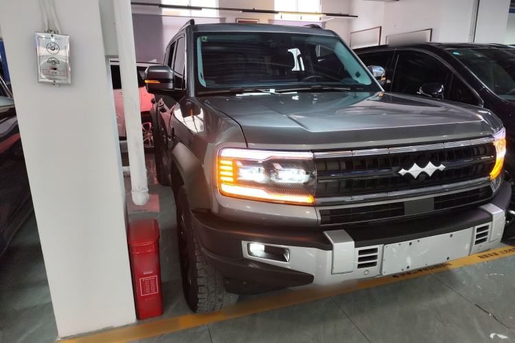 Used  Leopard 5 2023 Navigator Edition
