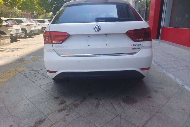 Used Volkswagen Gran Lavida 2017 180TSI DSG Comfort Edition
